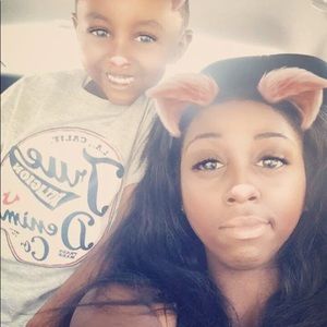 Meet your Posher, Trayana